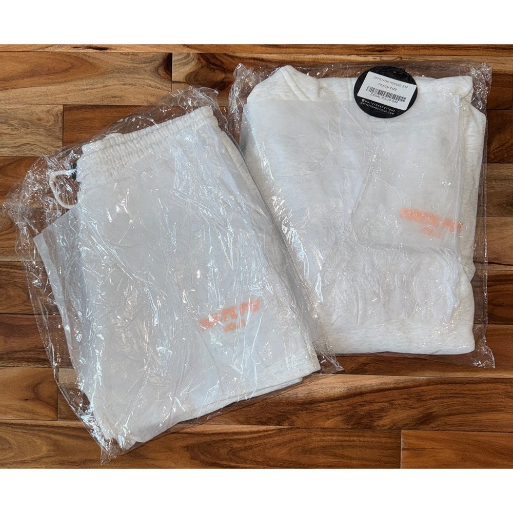 White Fox Boutique Offstage Hoodie and Lounge Shorts Set Peach Fizz Vol 3 NEW - Picture 1 of 5